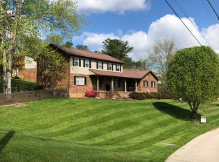 105 Mark Dr, South charleston, WV 25309