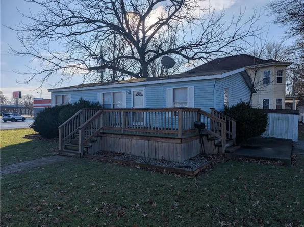 720 N Madison St, Litchfield, IL 62056