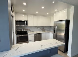 1750 NE 115th St APT 207, Miami, FL 33181
