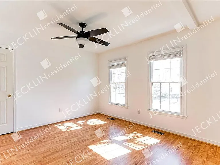 4670 Rollingwood Ln — Photo 39