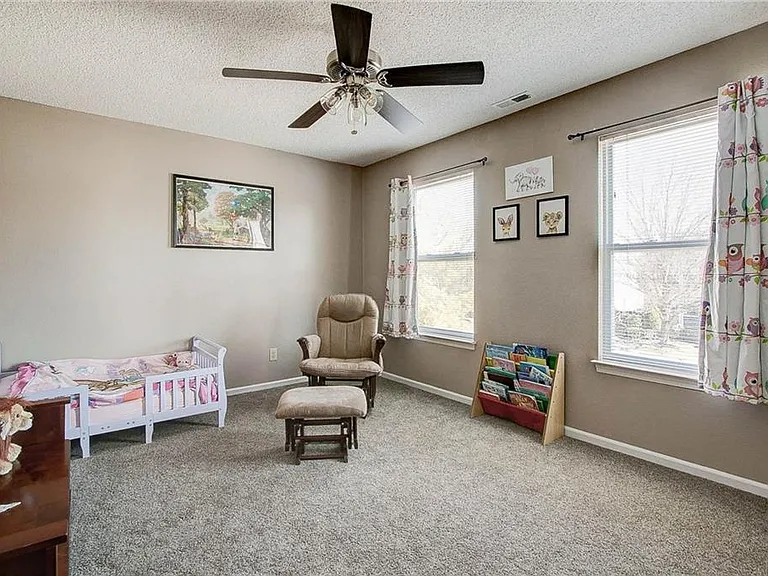 10306 Hatherley Way — Photo 20