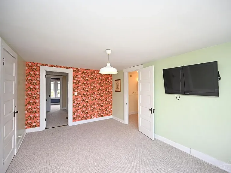 401 McAlpin Ave #A — Photo 17