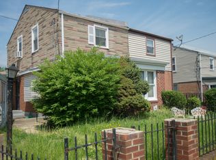 900 52nd St NE, Washington, DC