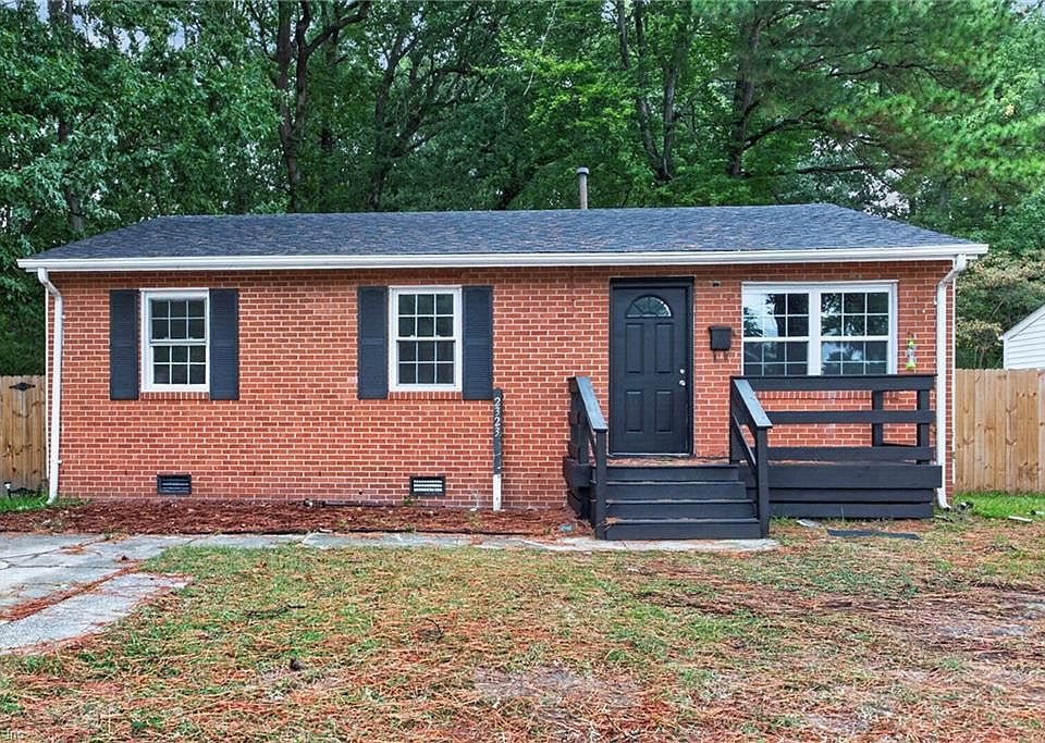1st image of 2323 Andrews Blvd