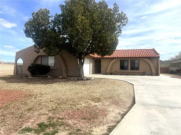 27477 Cloverleaf Dr, Helendale, CA 92342