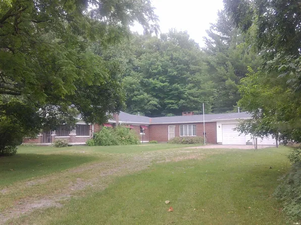 3995 W State Route 16, Royal Center, IN 46978