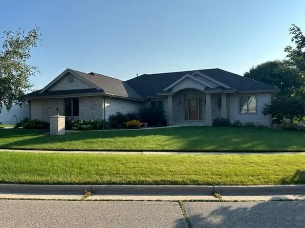 320 Travellers RUN, Burlington, WI 53105