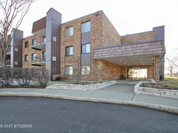 522 E Algonquin Rd APT 207A, Schaumburg, IL 60173