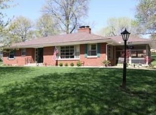 714 E Red Rd, Independence, MO 64055