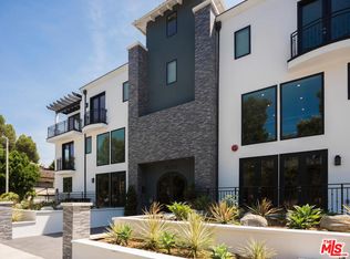 15200 Magnolia Blvd #302, Sherman Oaks, CA 91403