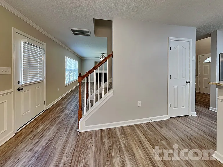 7310 Ravanna Dr — Photo 4