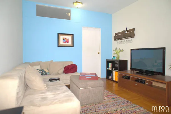 Rented by Miron Properties | media 8