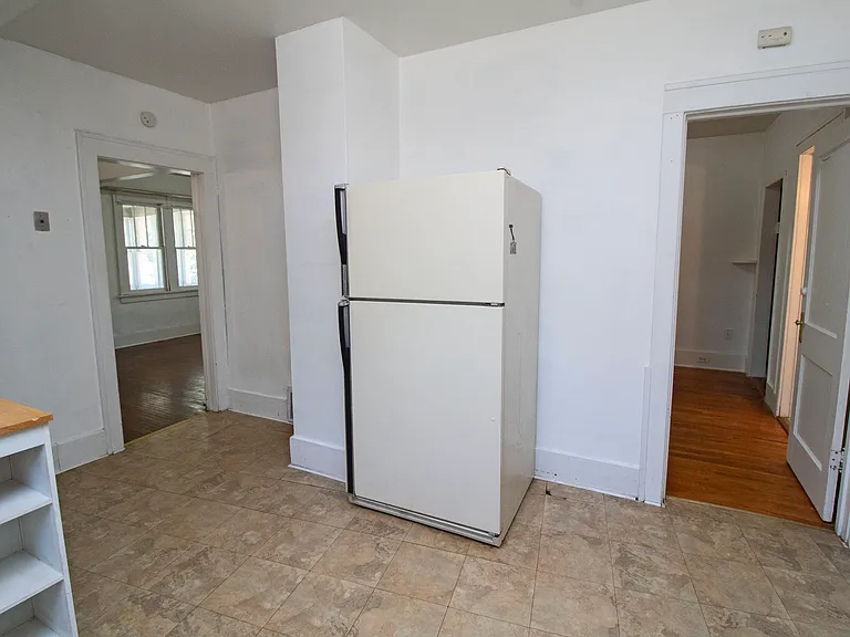 433 5th Ave NE #2 — Photo 3