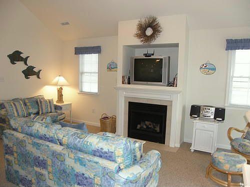 4th image of 1518 Asbury Ave