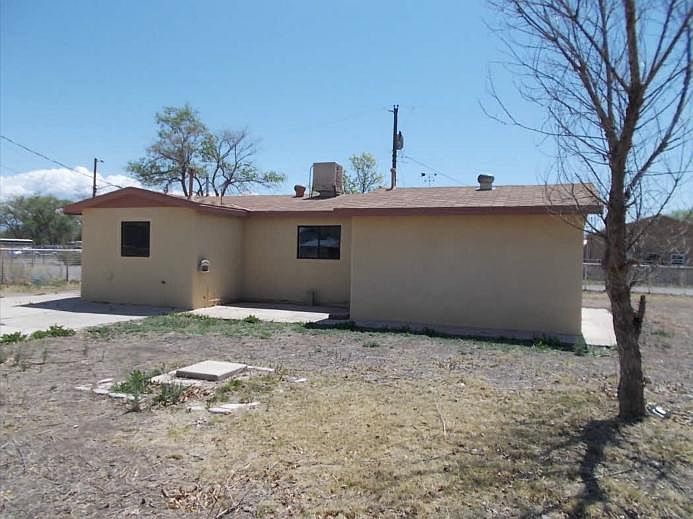 2nd image of 1909 Sanchez Rd SW