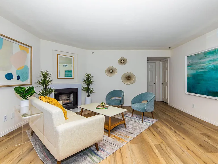 Legacy Pointe — Photo 37