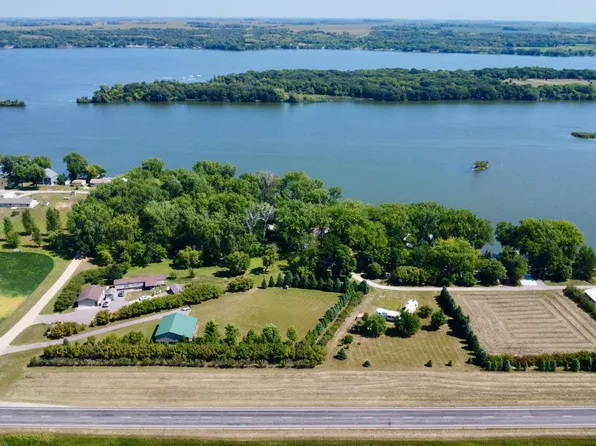 48481 Baileys Bay Rd, Big Stone City, SD 57216