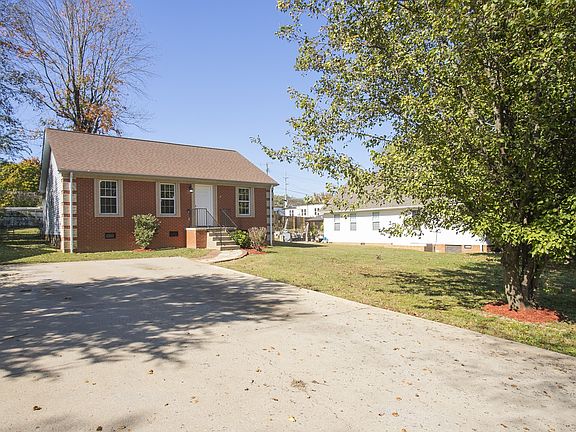 4th image of 325 Nix Dr