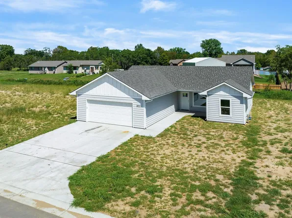 802 W 50th St S, Wichita, KS 67217