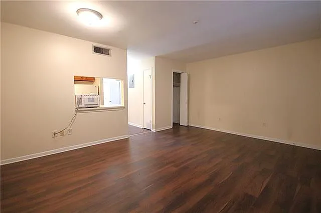 1 bed, 1.0 bath, 475 sqft, $1,100 — Photo 4