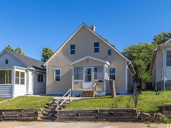4th image of 409 William St