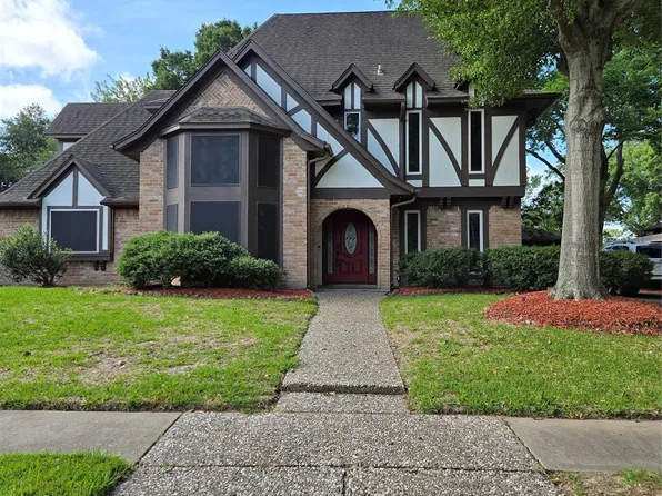 15814 Larkfield Dr, Houston, TX 77059