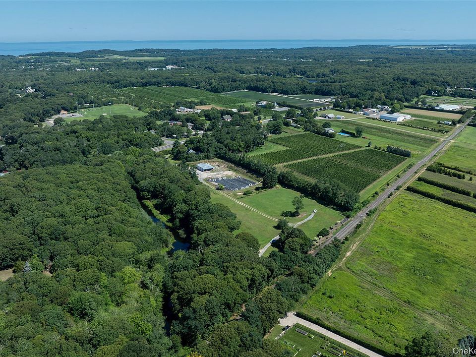 1st image of 2450 Main Road