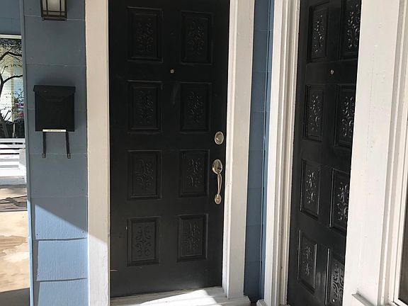 3rd image of 1909 Ashland Ave