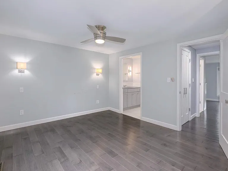 935 S Taylor St — Photo 11