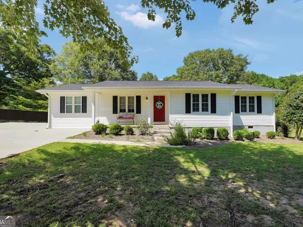 286 Old Griffin Rd, Jackson, GA 30233