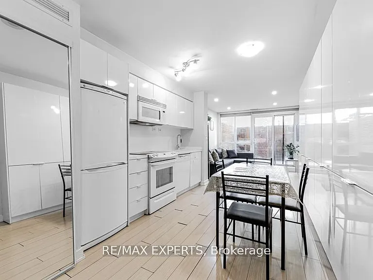 10 Capreol Ct #226 — Photo 9