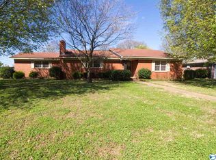 1525 Puckett Ave SW, Decatur, AL 35601