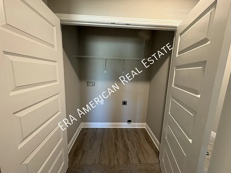 838 Fairview Dr — Photo 31