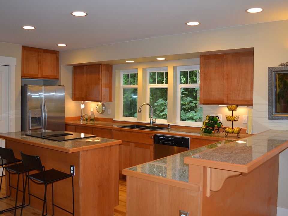 1st image of 19400 Park Blvd NE