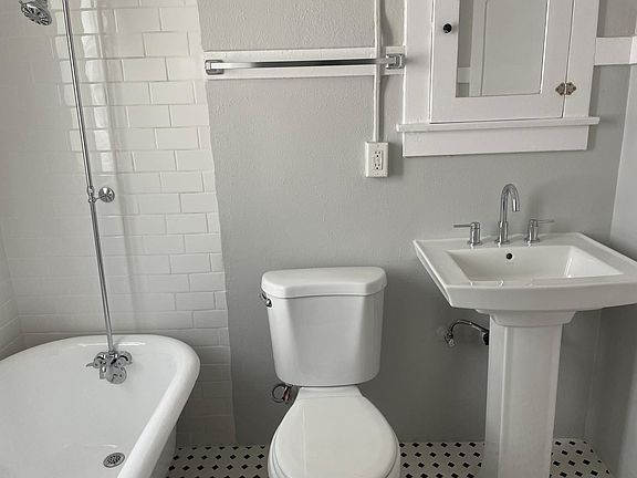 5th image of 517 E 5th St #0