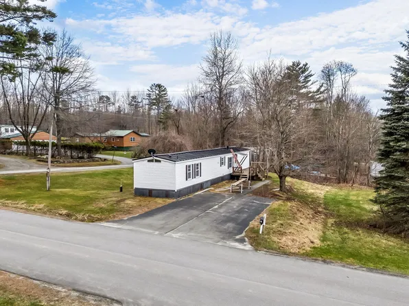 51 Pooler Avenue, Skowhegan, ME 04976