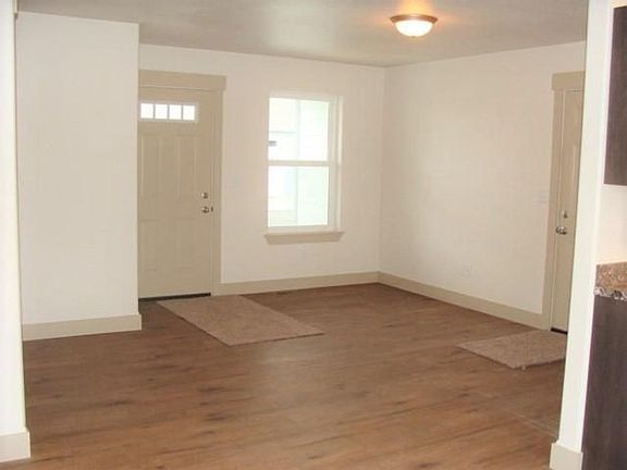 4th image of 16604 Mellie Ct #16609