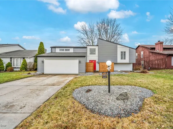 4149 Ivanhoe Dr, Lorain, OH 44053
