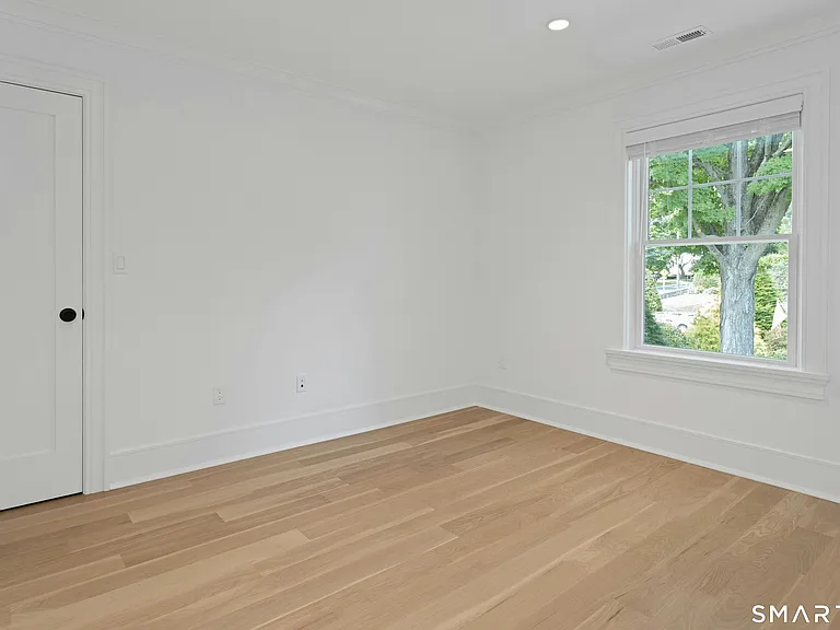16R Old Stamford Rd — Photo 21