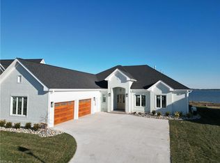 22 River Edge Dr, Suffolk, VA 23433