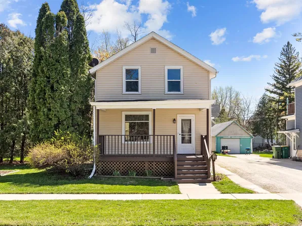 234 Gillett St, Fond Du Lac, WI 54935