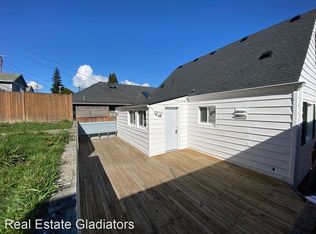 3322 Rucker Ave #B, Everett, WA 98201