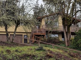 3260 Whitbeck Blvd, Eugene, OR 97405