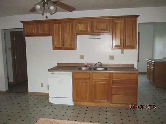 3rd image of 3316 Chamberlin Dr