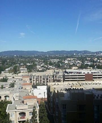 3rd image of 13700 Marina Pointe Dr Unit 1108