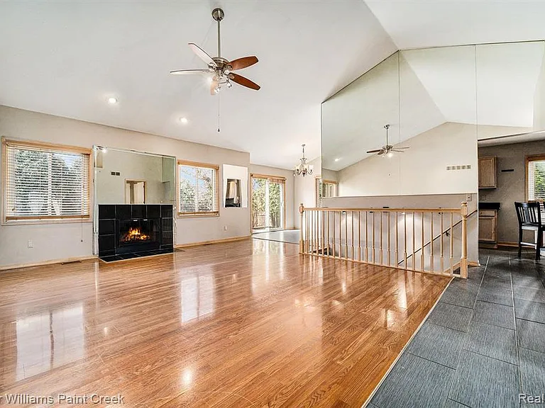 34335 Heartsworth Ln — Photo 4