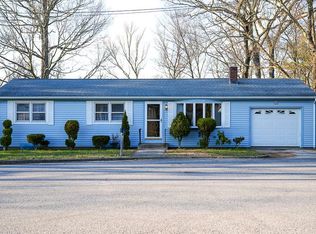 1 Social Dr, Warwick, RI 02889