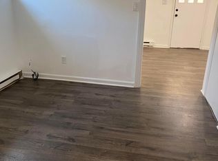 854 W Washington St #2, Charles Town, WV 25414