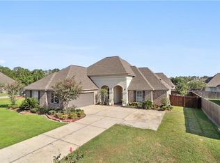 20149 Long Lake Dr, Hammond, LA 70403