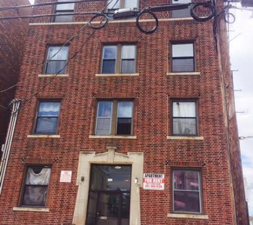 Building Photo 3